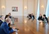 Американская дипломатия, «армянское радио» и «французский поцелуй»