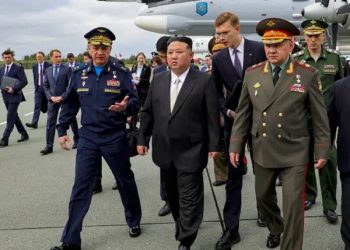 Ким Чен Ын осмотрел в России стратегические бомбардировщики 56 Ким Чен Ын осмотрел в России стратегические бомбардировщики