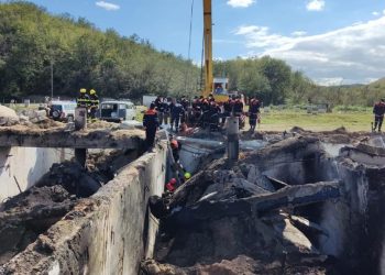 Силы МЧС завершили поисково-спасательную операцию в Ханкенди (фото, видео) 86 Силы МЧС завершили поисково-спасательную операцию в Ханкенди (фото, видео)