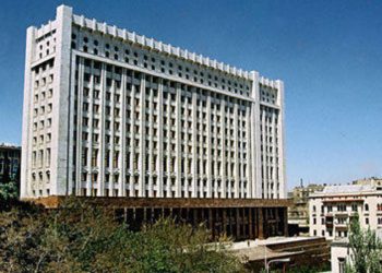 Азербайджан предоставит топливо для детсадов и станций скорой помощи в Карабахе