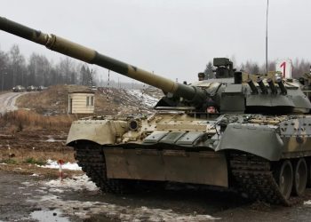 Россия хочет возобновить производство танков почти 50-летней давности