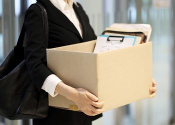 Ранний приход на работу признали в Испании «очень серьезным нарушением»