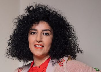Лауреата Нобелевской премии мира госпитализировали в тюрьме в Иране