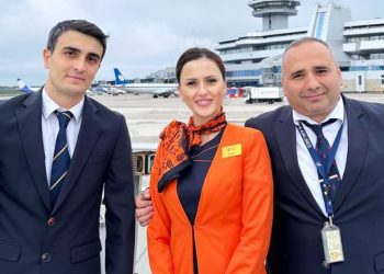 Авиакомпания AZAL реализовала первый регулярный рейс по маршруту Баку-Минск-Баку (фото)