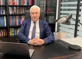Коротченко вновь настаивает на награждении Россией членов экипажа разбившегося борта AZAL