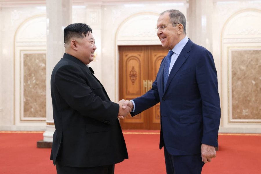 Kim Çen Lavrovu qəbul edib