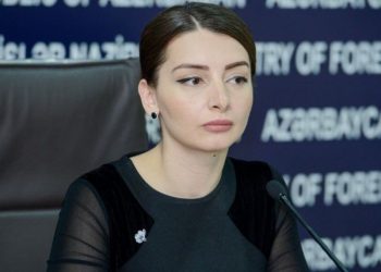 Азербайджан потребовал отменить провокационную выставку в мэрии Парижа
