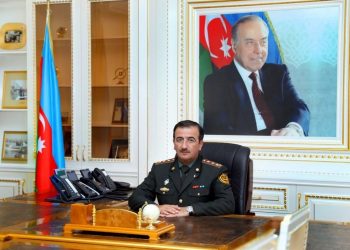 Ильхам Алиев присвоил начальнику Пенитенциарной службы звание генерал-майора 42 Ильхам Алиев присвоил начальнику Пенитенциарной службы звание генерал-майора
