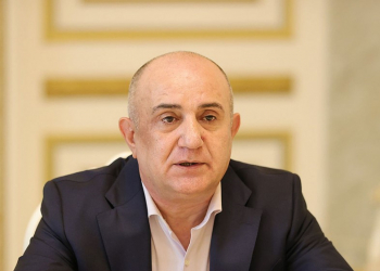 Бабаян против Пашиняна
