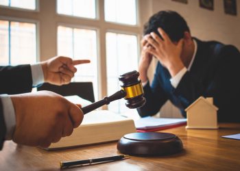 Банкротства в США бьют рекорды, несмотря на обещания властей