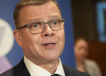 Премьер Финляндии оправдывается за расистский демарш депутатов 2 Премьер Финляндии оправдывается за расистский демарш депутатов