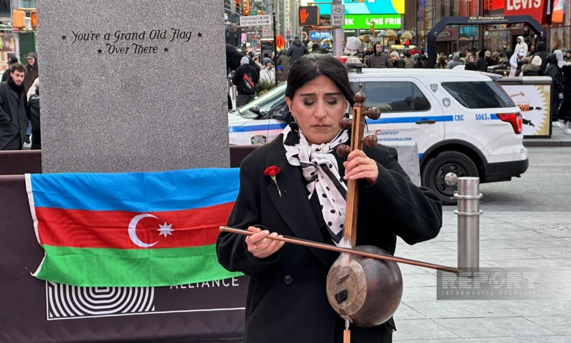 Шабнам Гусейн выступила на Таймс-сквер по случаю годовщины трагедии 20 Января (фото)