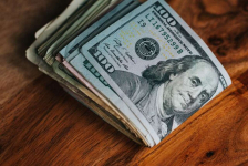 Жители Азербайджана потеряли интерес к доллару
