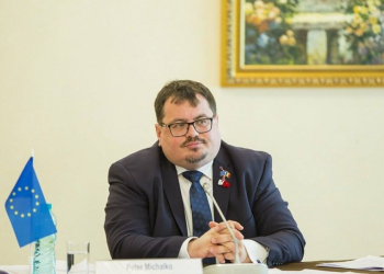 Михалко направил поздравления Азербайджану