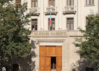 Карантинный режим в Азербайджане продлили до следующего года