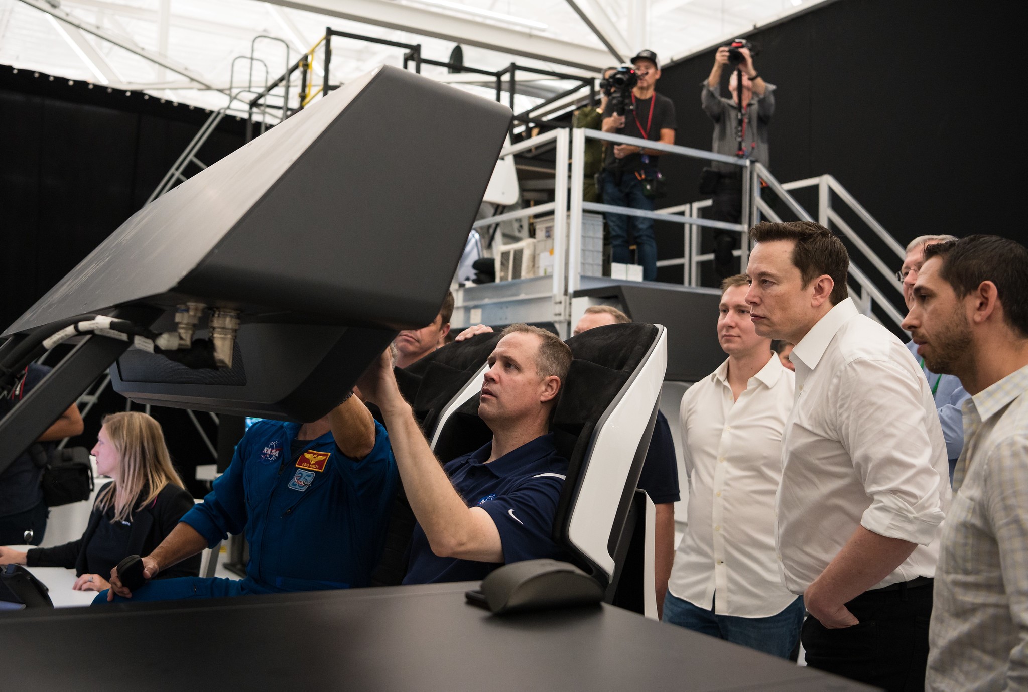 Экс-сотрудники SpaceX обвинили руководство в гендерной дискриминации