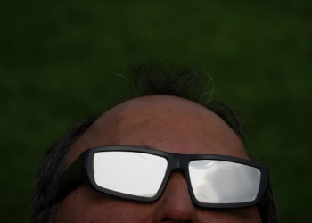 Завтра Солнце превратится в огненное кольцо