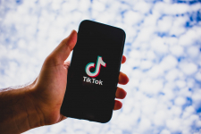 TikTok стал удалять больше видео из Азербайджана