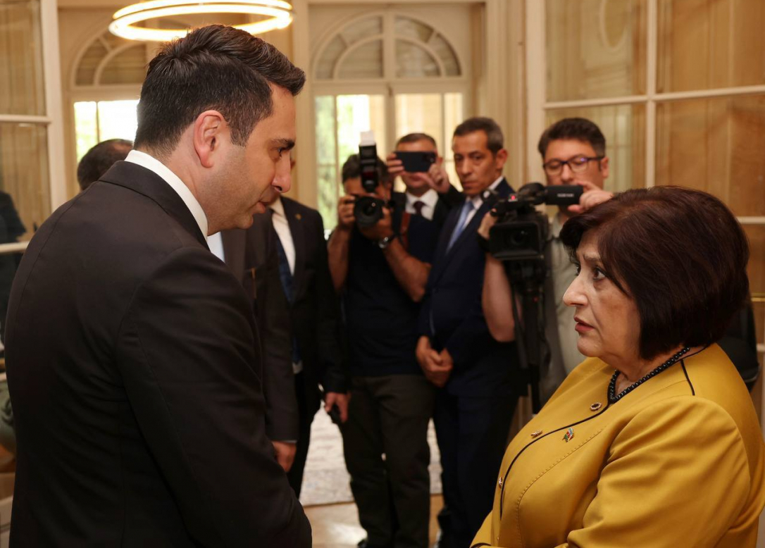 Гафарова встретится с Симоняном