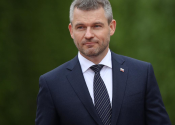 Пеллегрини сожалеет о передаче МиГ-29 Украине