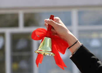Школам разослали протокол по поводу "Последнего звонка"