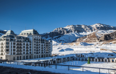 В Шахдаге идёт снег