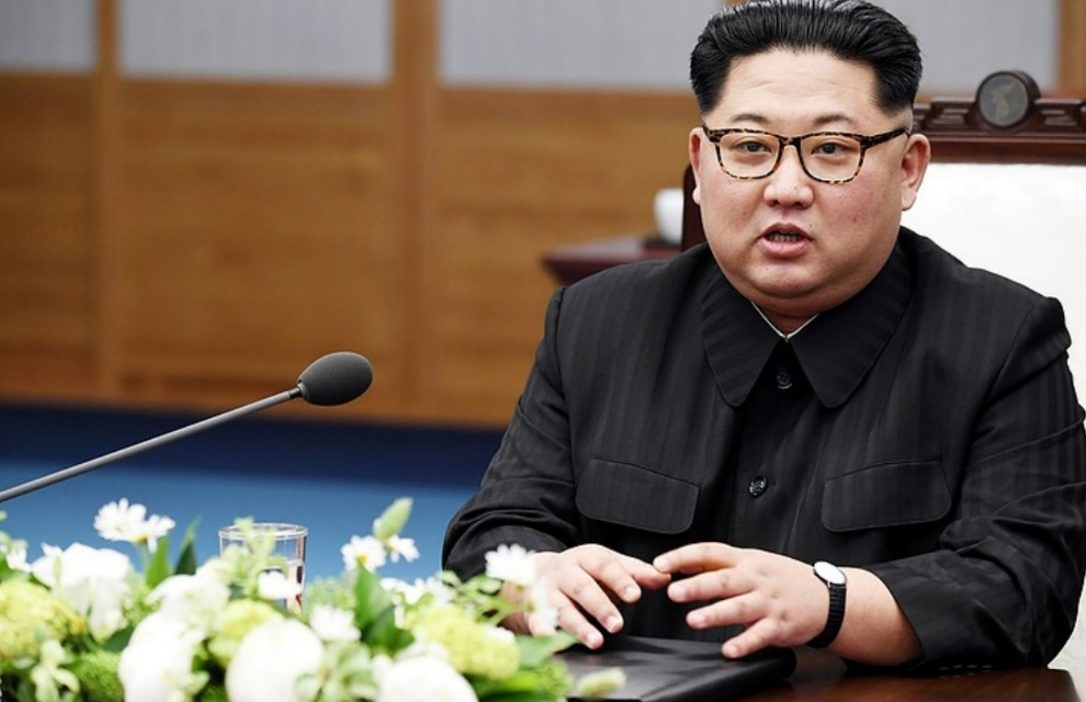 КНДР будет уделять одинаковое внимание развитию ядерного и обычного вооружения