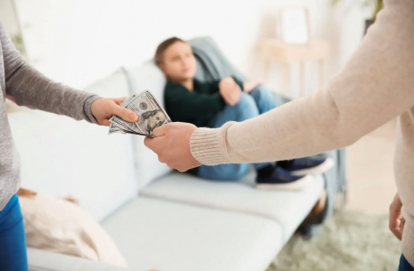 Названы случаи, когда алименты могут быть снижены