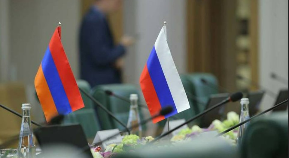 Россия напрашивается Армении в друзья