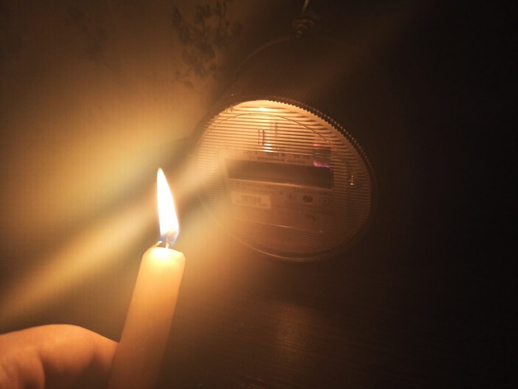 Украинцы рискуют зимой остаться без света до 20 часов в сутки