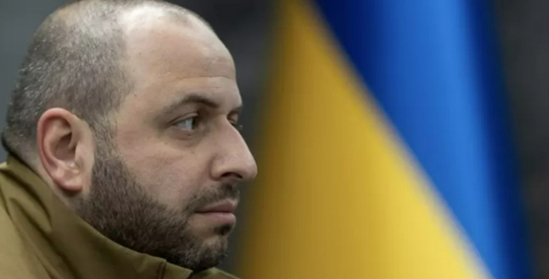 Умеров на фоне коррупционного скандала вернулся в Украину