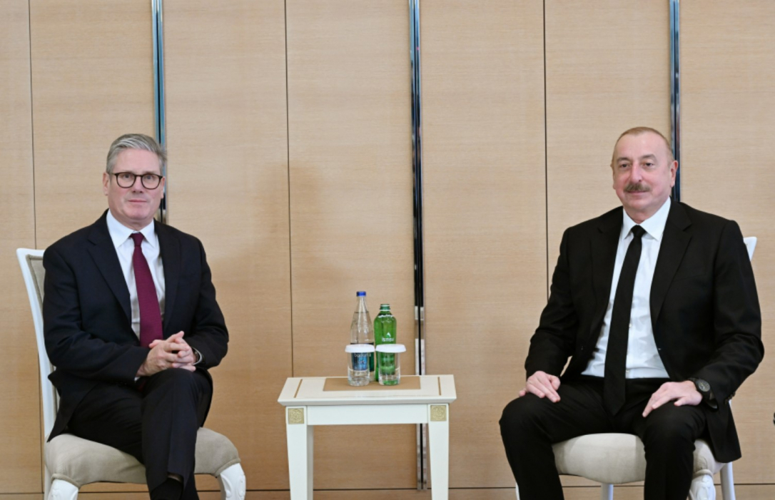 Президент Алиев выразил соболезнования Стармеру