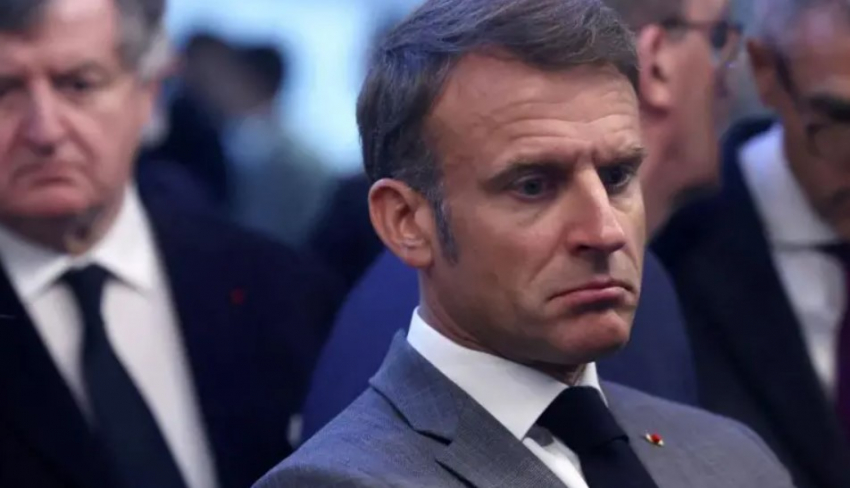 Парламент Франции впервые с 1962 года вышвыривает правительство страны ...