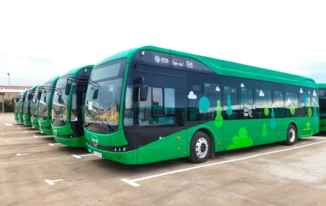В BakuBus показали, как ежедневно моются и дезинфицируются автобусы