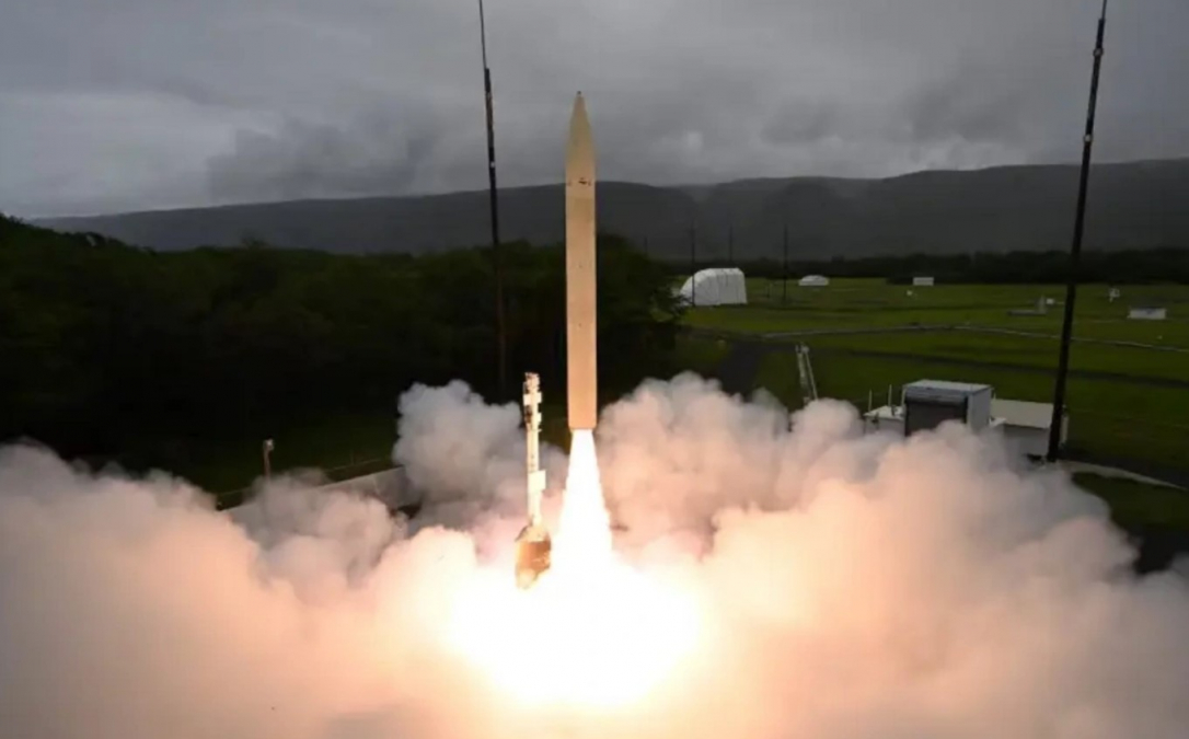 Пентагон осуществил испытания ракеты Minuteman III