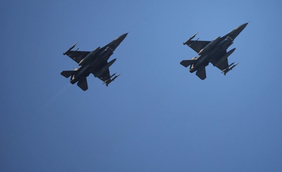 Британские истребители выполнили полет у границы с Россией