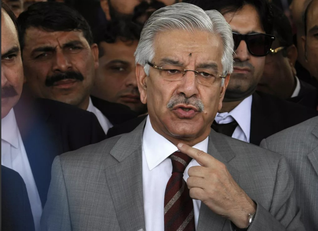 Министр обороны Пакистана косвенно подтвердил удары по «Талибану»