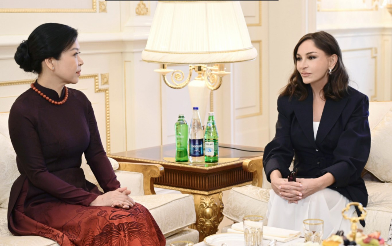 Мехрибан Алиева провела встречу с Но Фон Ли