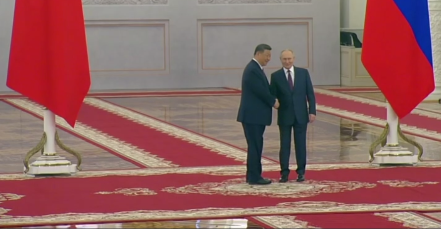 Путин начал встречу с Си Цзиньпином