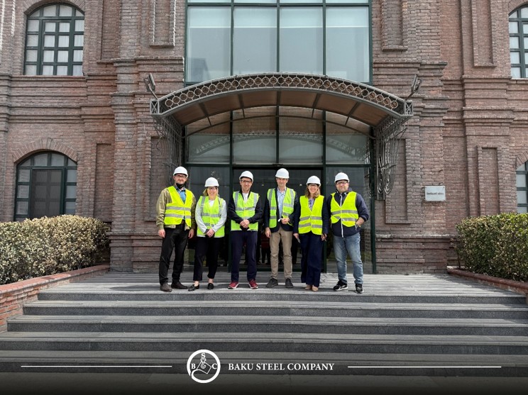 <span style="color: rgb(255, 0, 0);" data-mce-style="color: #ff0000;">®</span> Визит посольства США в Baku Steel Company: новые горизонты после API-сертификации
