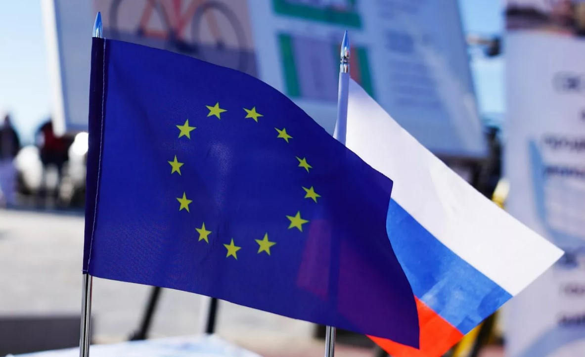 FT: ЕС может включить РФ в список стран со слабым контролем за отмыванием денег