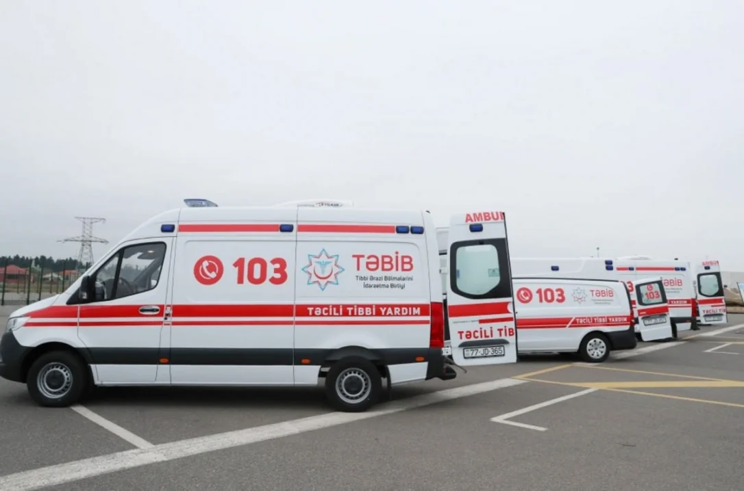 В праздничные дни тысячи жителей Баку обратились в скорую помощь