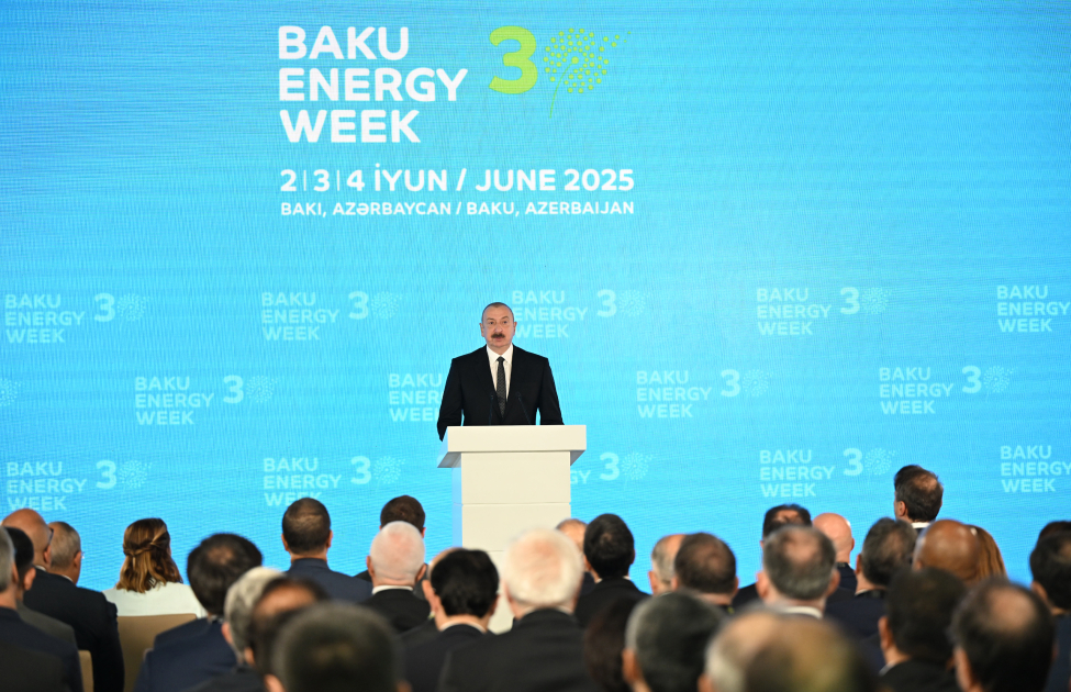 Ильхам Алиев выступил на открытии 30-й Caspian Oil and Gas, 13-й Caspian Power и 30-го Baku Energy Forum