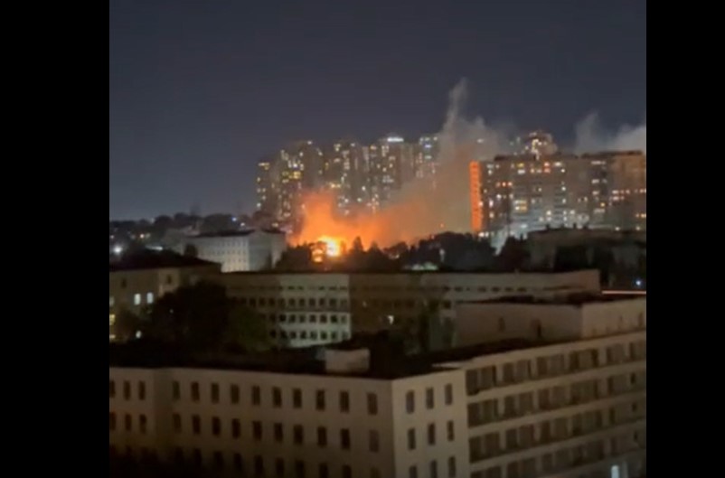 Мощный взрыв на заводе "Алов"