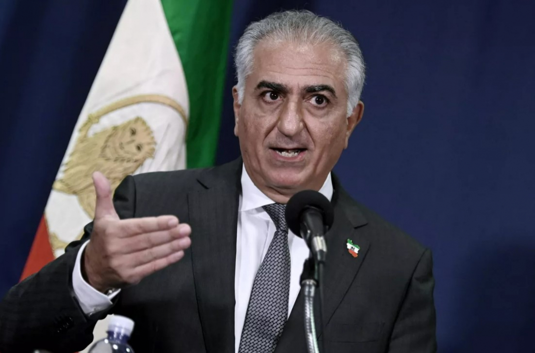 Реза Пехлеви призвал Трампа помочь иранцам