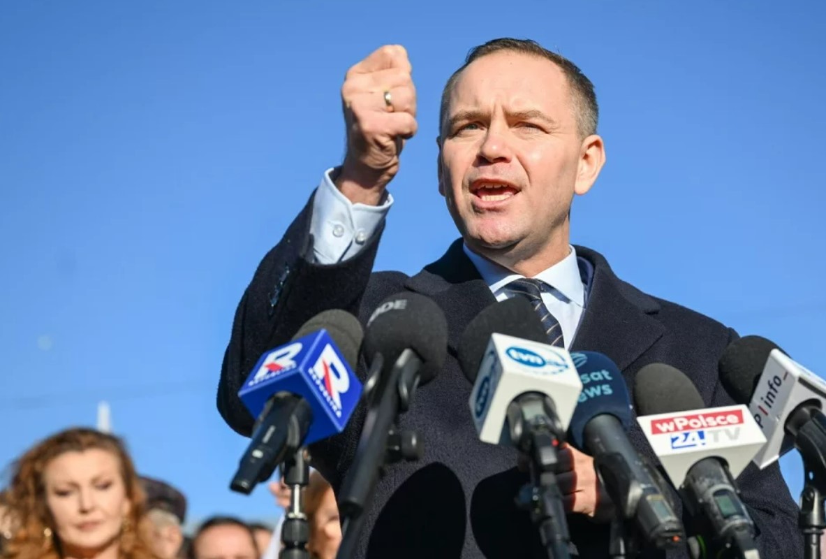 Навроцкий выступил за ядерное оружие для Польши