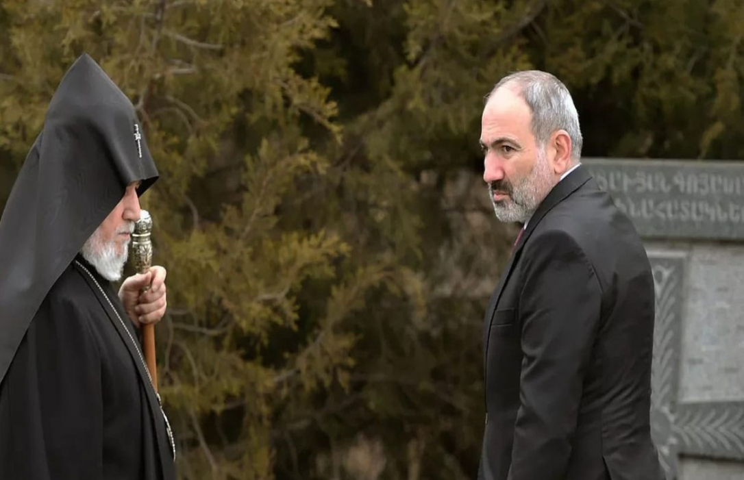 Пашинян вновь заговорил об изгнании Гарегина II из его резиденции