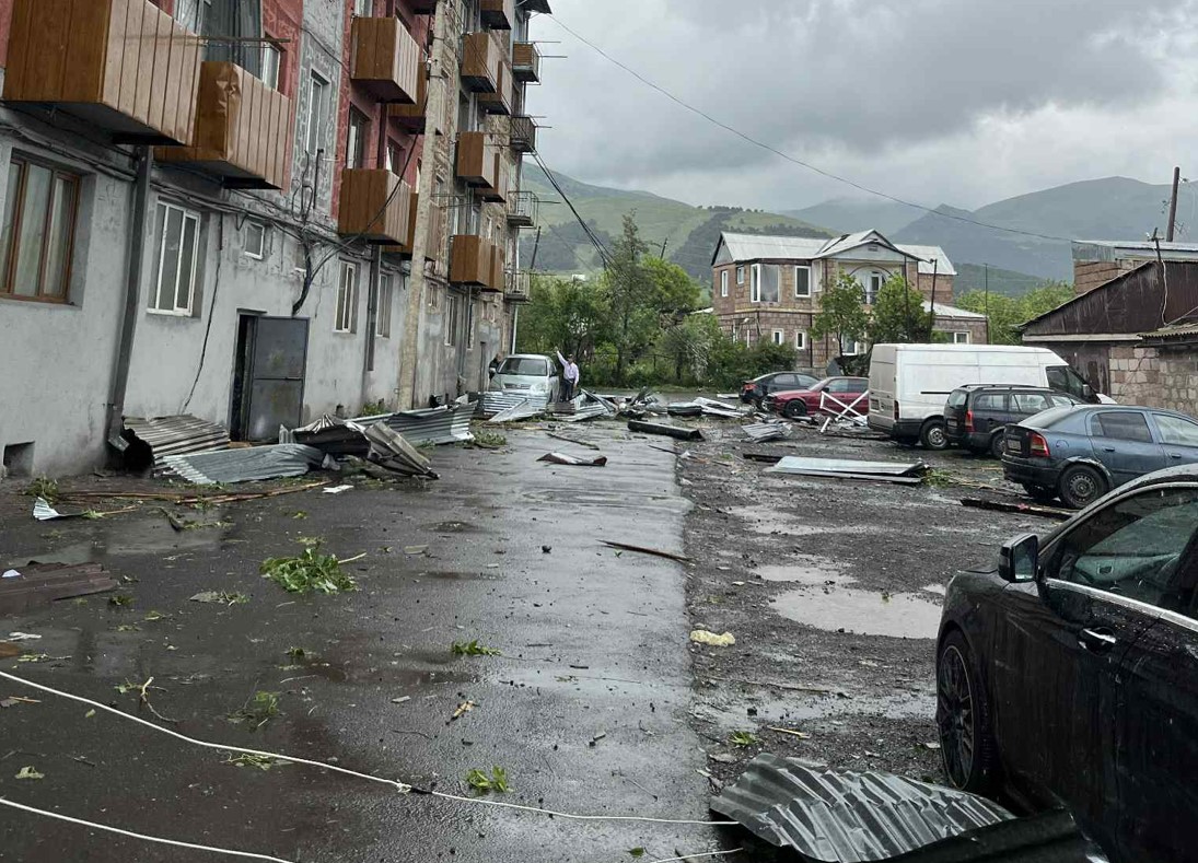Город в Армении остался без газа и электричества
