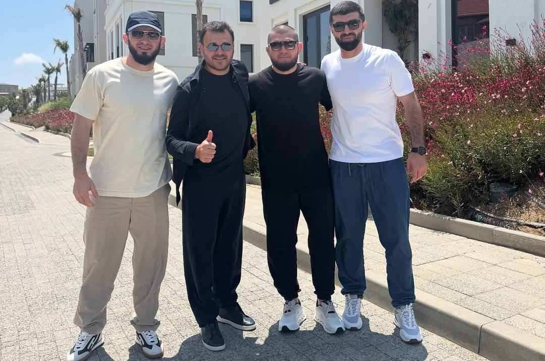 Хабиб Нурмагомедов поблагодарил Азербайджан и поделился кадрами из Баку