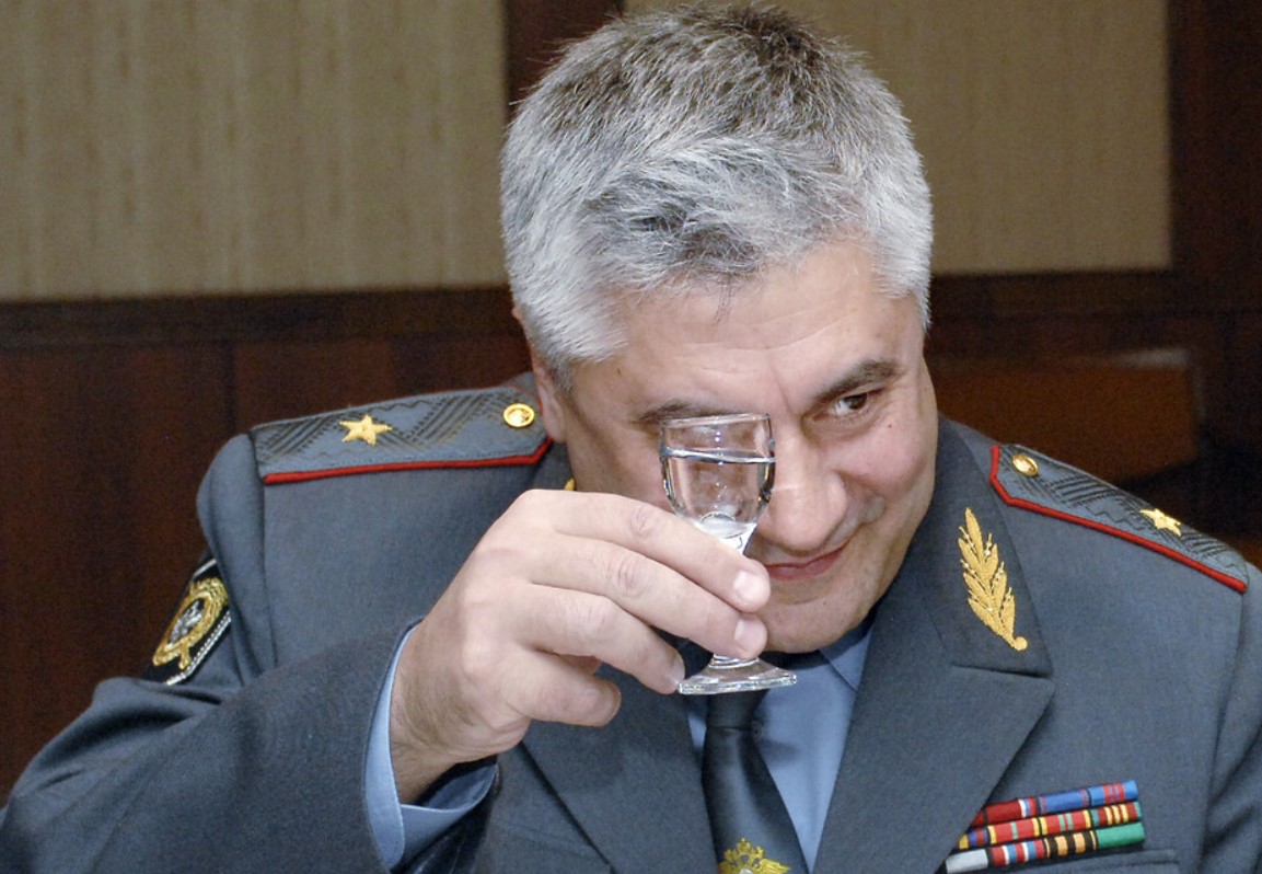 «Министр баз и базаров» на тропе войны: Колокольцев начал охоту на азербайджанцев?